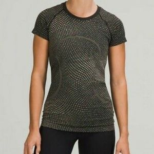 Lululemon Swiftly Tech Short Sleeve 2.0